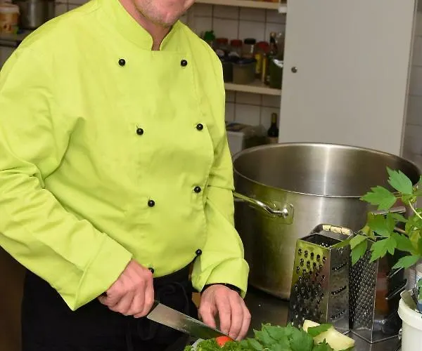 Отель Ratskeller 3*